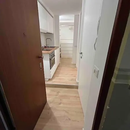 Studio Apartment Near Bocconi Milan Exterior photo